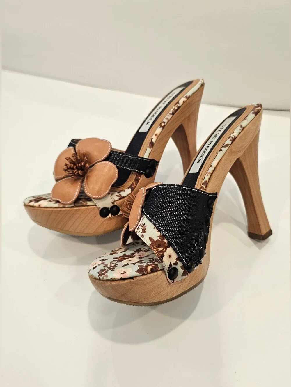 Y2K Early 2000s Steve Madden Charoo Flower Multi Chunky Platform Heels 6.5